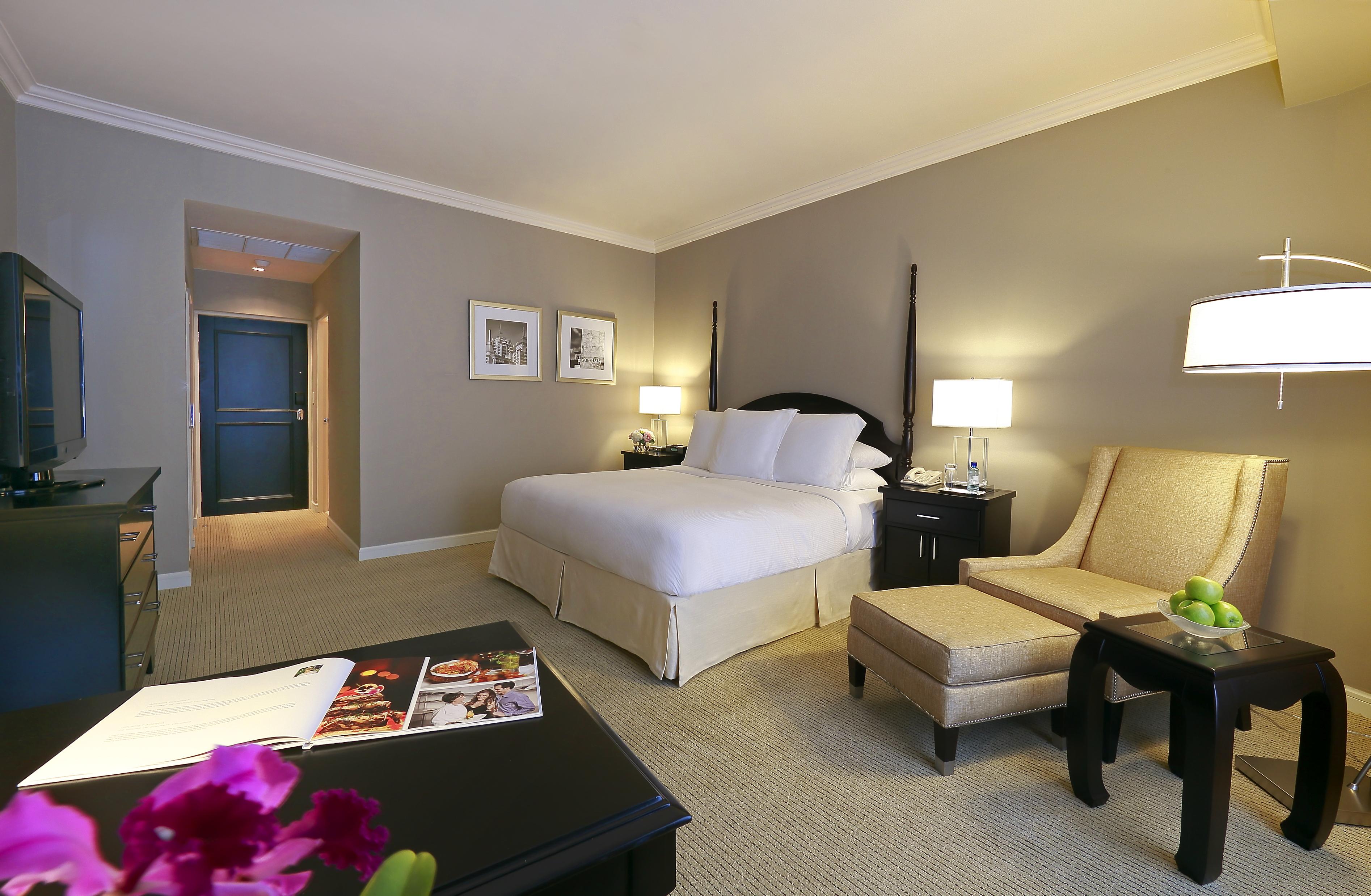 Bristol Panama, A Registry Collection Hotel Exteriör bild A room at the Four Seasons Hotel