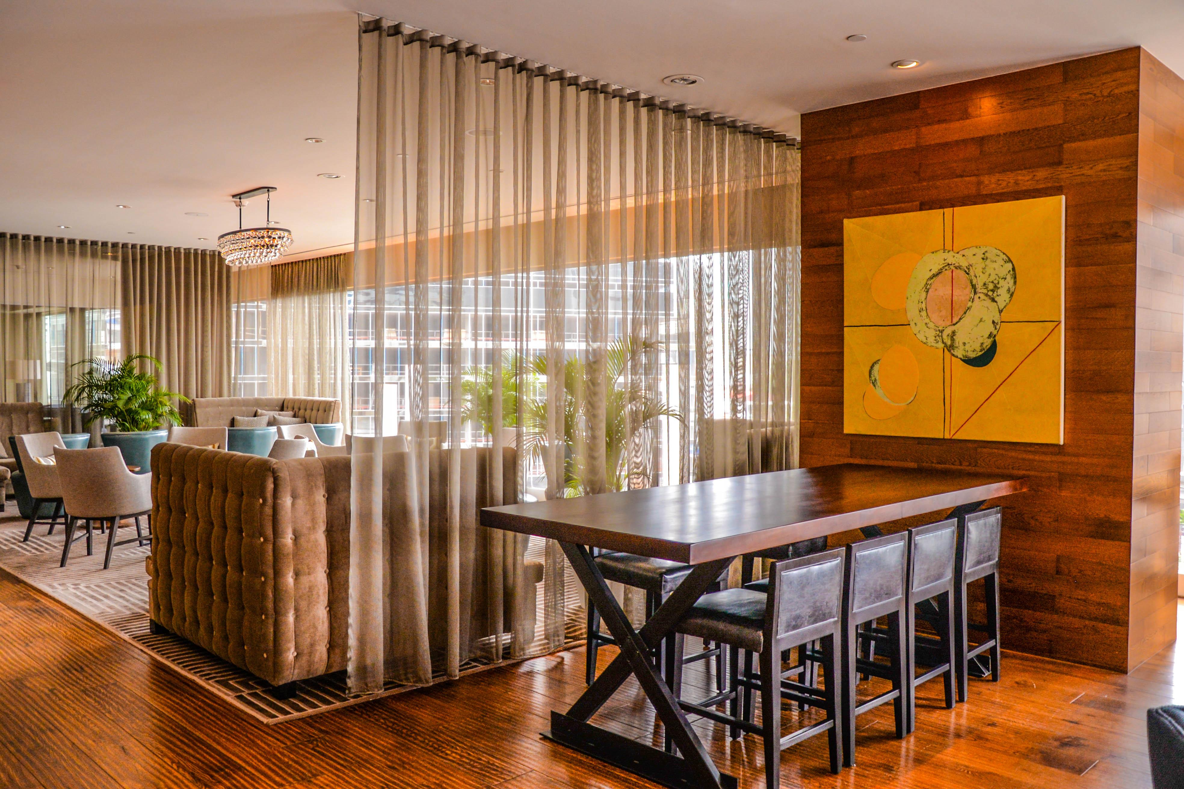 Bristol Panama, A Registry Collection Hotel Exteriör bild A room divider in a living room