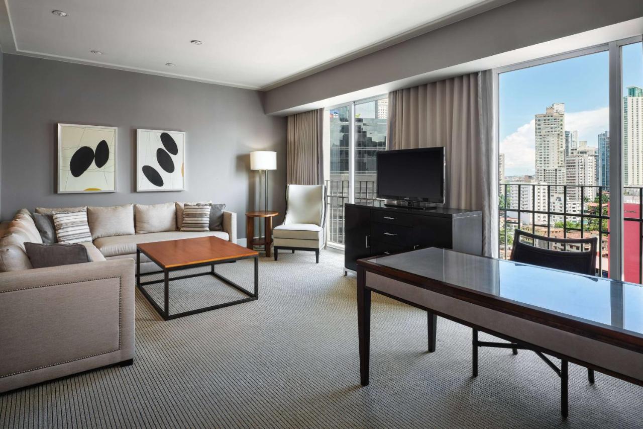 Bristol Panama, A Registry Collection Hotel Exteriör bild A living room at the JW Marriott Panama