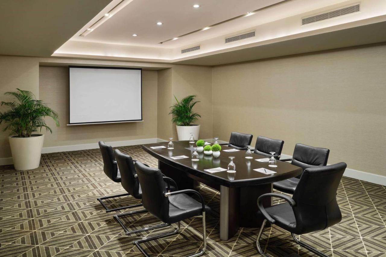 Bristol Panama, A Registry Collection Hotel Exteriör bild A meeting room