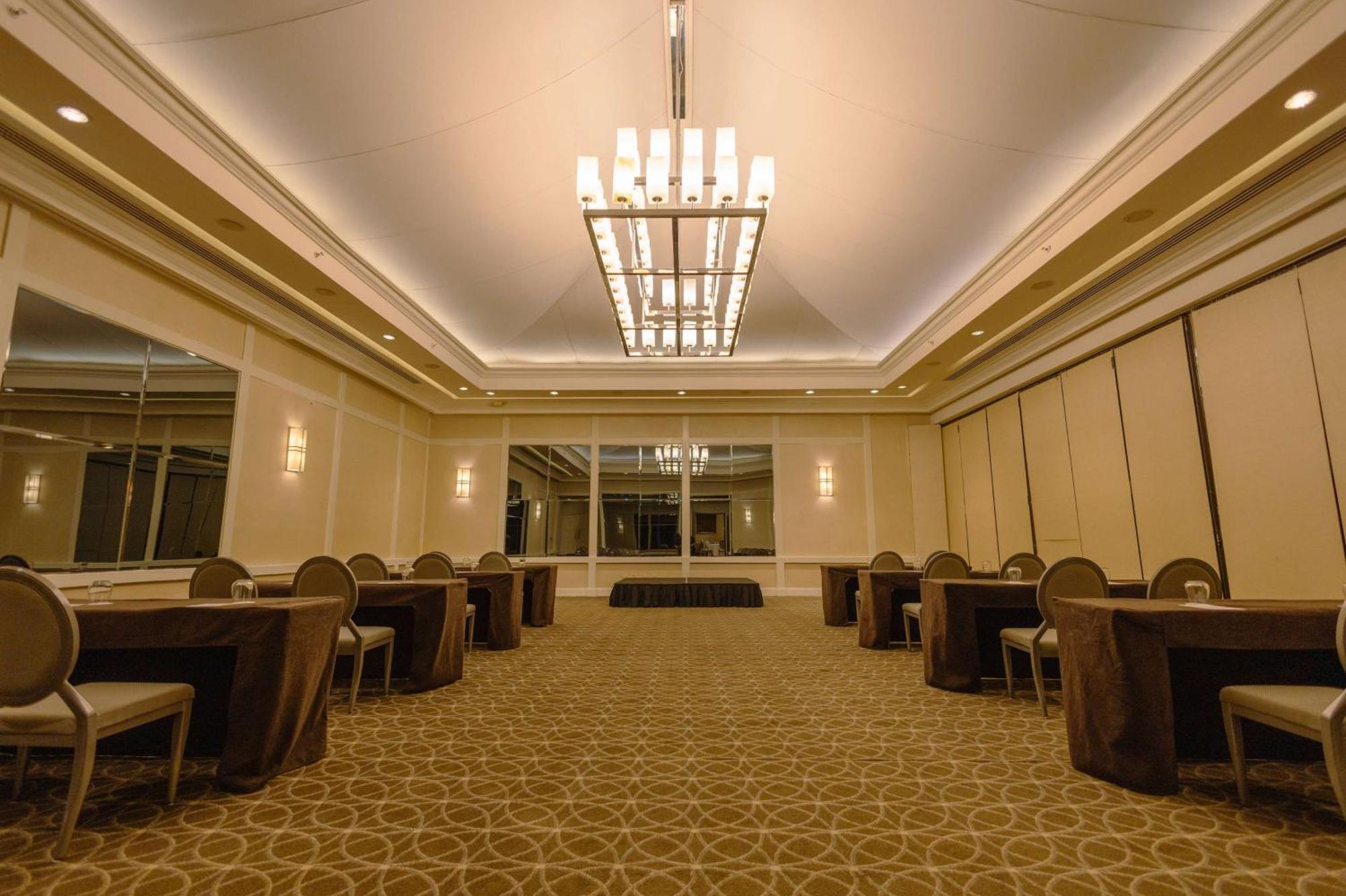 Bristol Panama, A Registry Collection Hotel Exteriör bild The interior of the meeting room