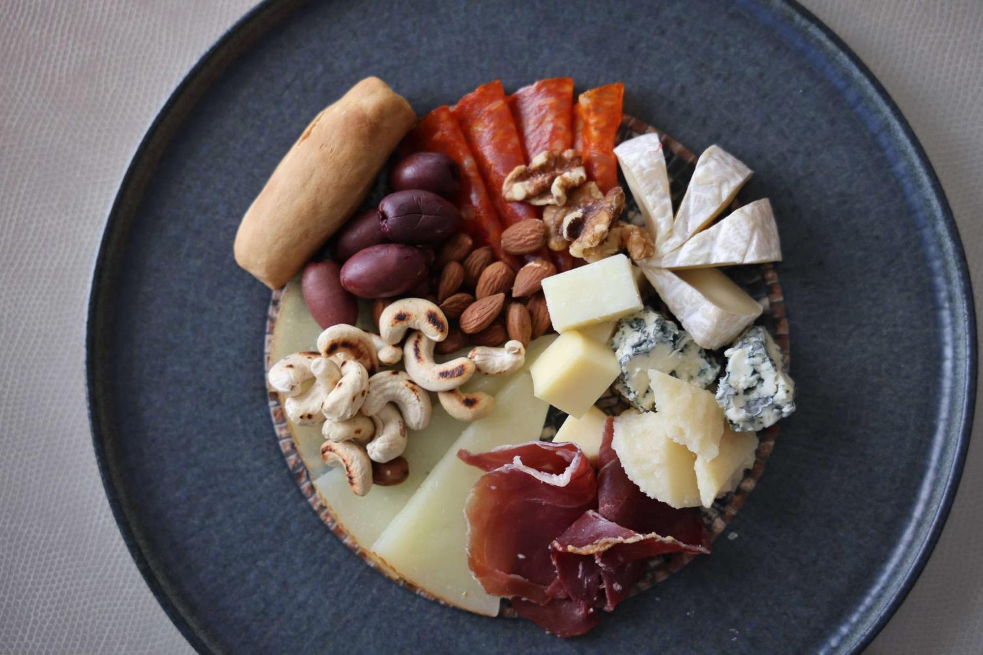 Bristol Panama, A Registry Collection Hotel Exteriör bild A cheese plate